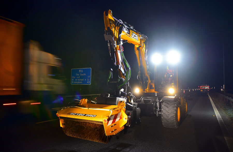 快速鏟除公路坑洞！JCB坑洞修補神器PotholePro